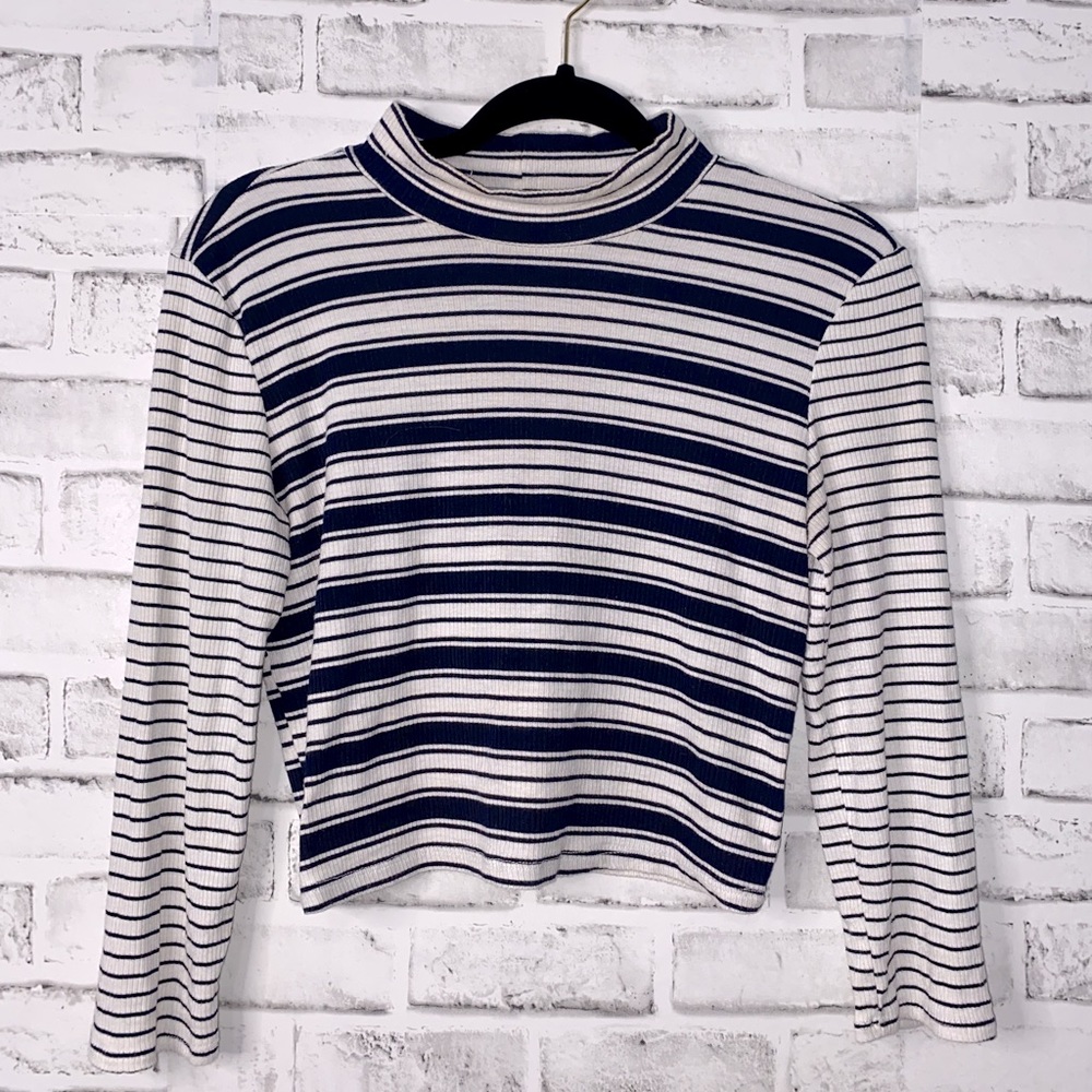 Navy and white stripped cropped top Charlotte Russe size large